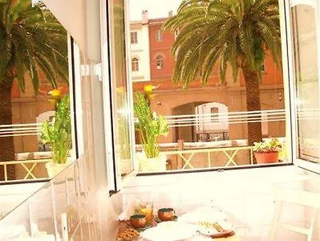 Campanella3 Bed & Breakfast 2*