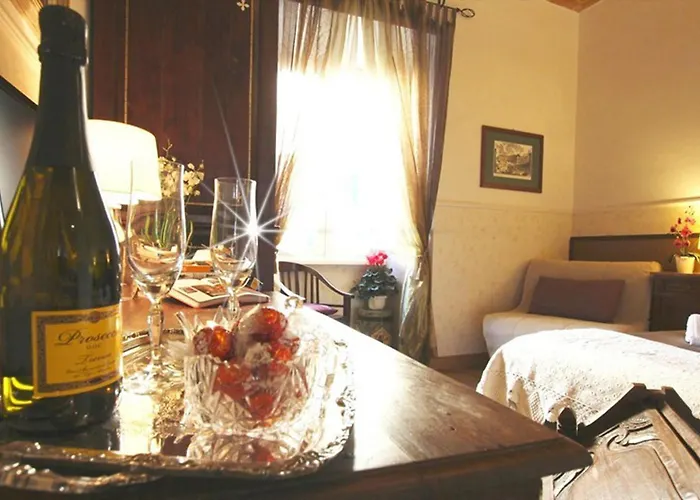 לינה וארוחת בוקר Campanella3