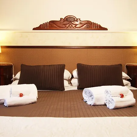 Campanella3 فندق مبيت وإفطار 4*